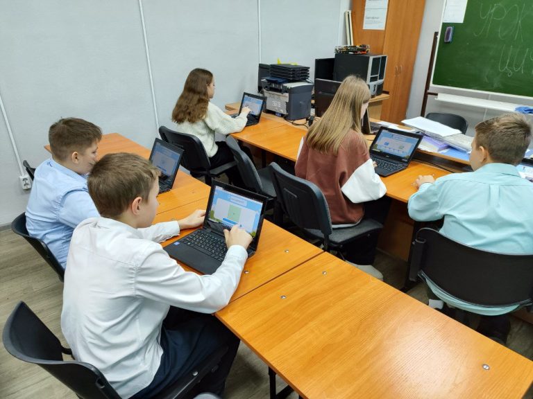 Урок Цифры на тему “Облачные технологии: в поисках снежного барса”