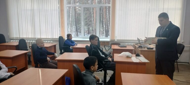 Первое занятие кружка “Цифровая мастерская”